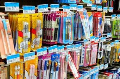 文具小行当蕴藏大利润,他一口气开4家连锁分店,身家过亿